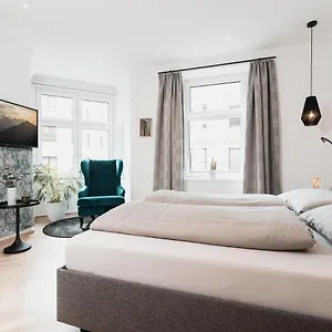 Center-apartment - Große Im Stadtzentrum In Perfekter Lage Apartment Innsbruck